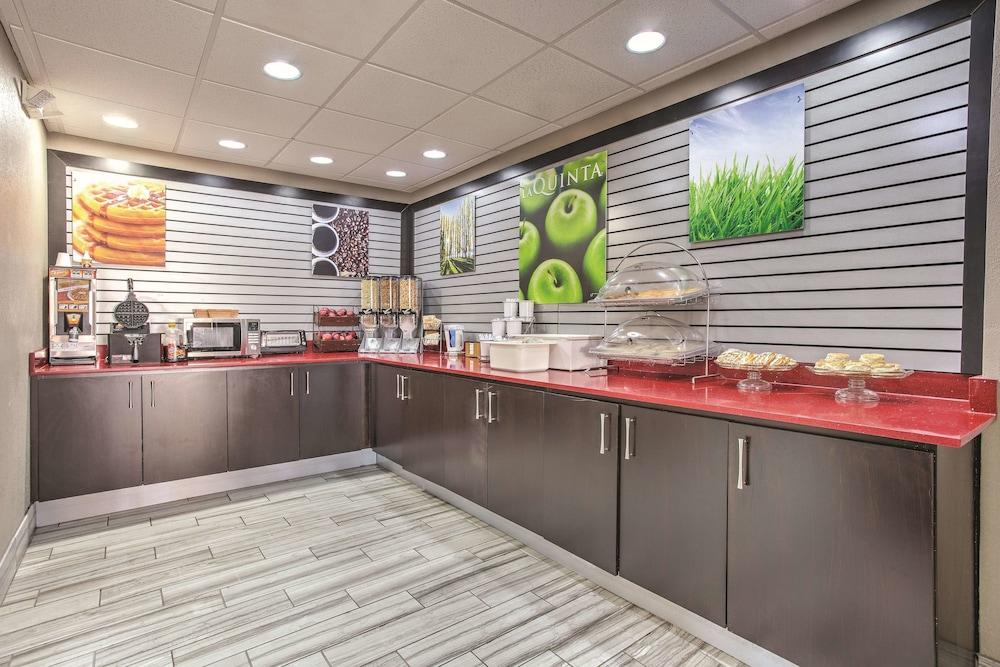 Oyo Townhouse Jackson - Ridgeland Hotel Екстериор снимка