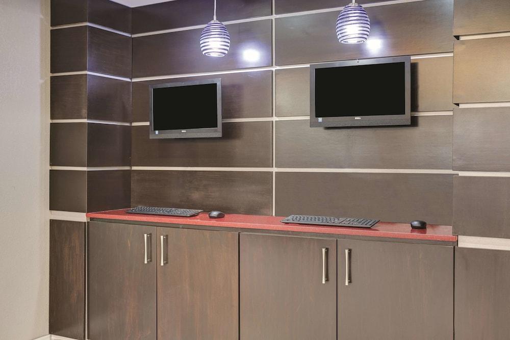 Oyo Townhouse Jackson - Ridgeland Hotel Екстериор снимка