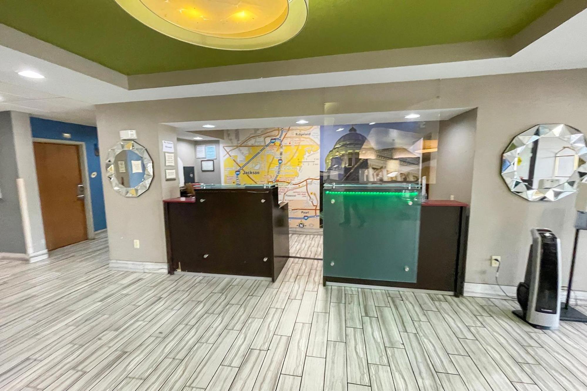 Oyo Townhouse Jackson - Ridgeland Hotel Екстериор снимка