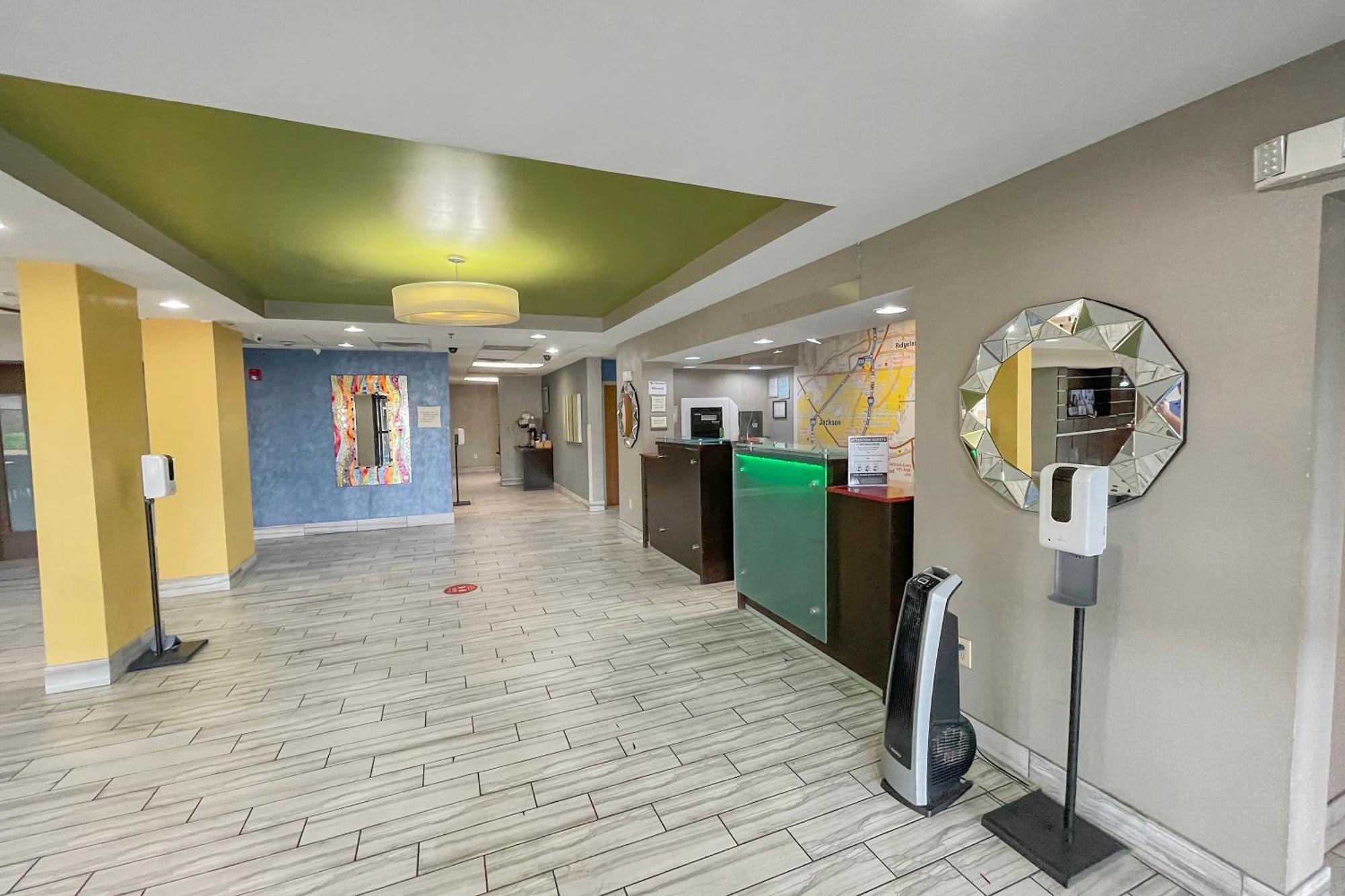 Oyo Townhouse Jackson - Ridgeland Hotel Екстериор снимка