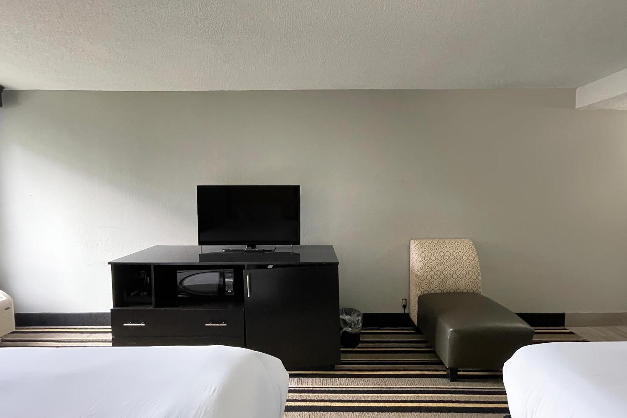 Oyo Townhouse Jackson - Ridgeland Hotel Екстериор снимка