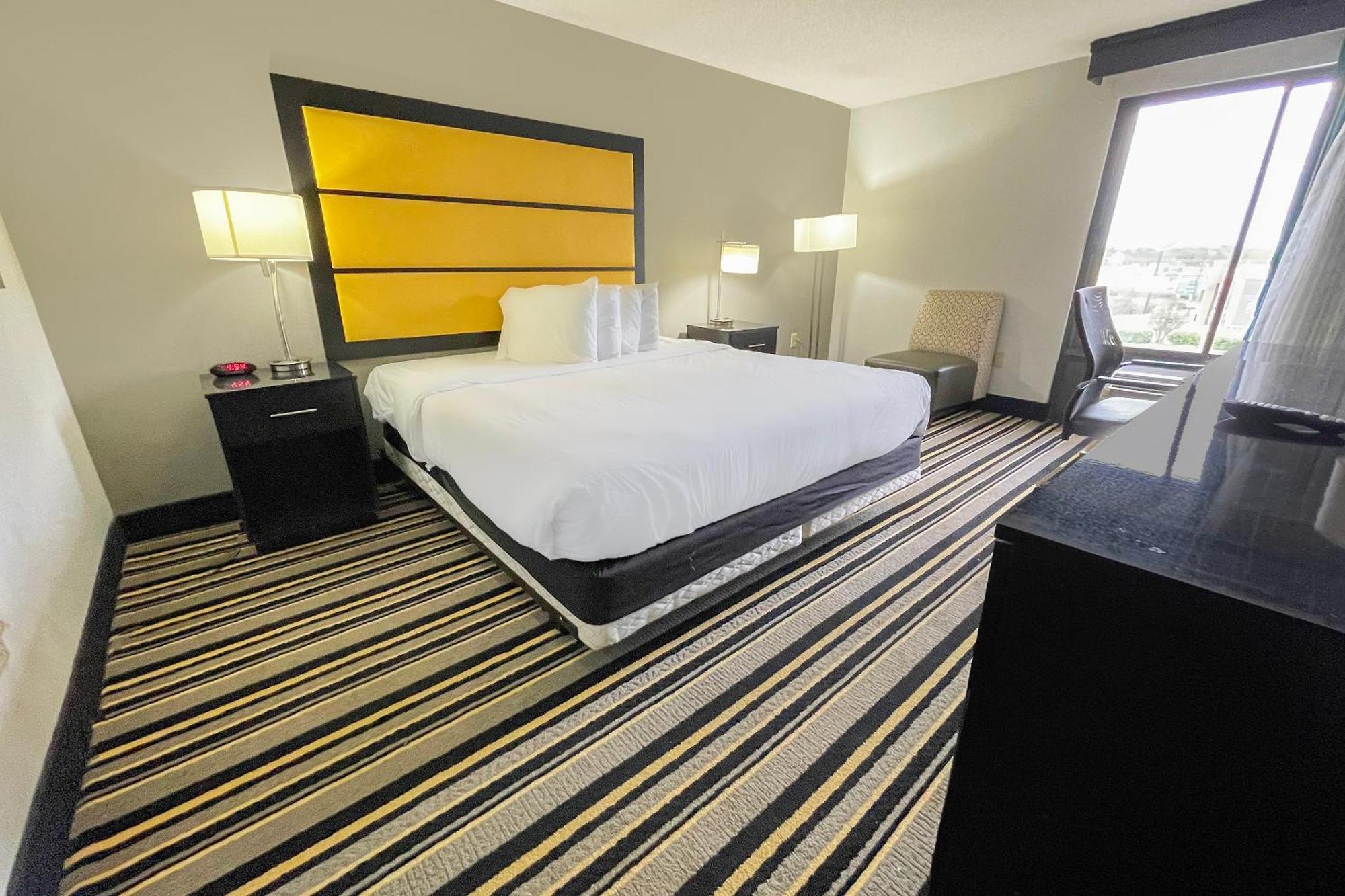 Oyo Townhouse Jackson - Ridgeland Hotel Екстериор снимка