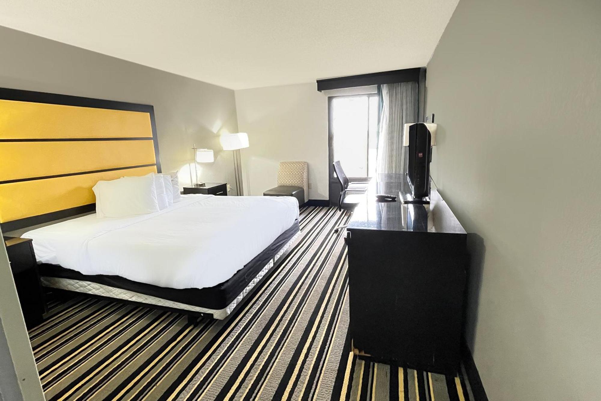 Oyo Townhouse Jackson - Ridgeland Hotel Екстериор снимка