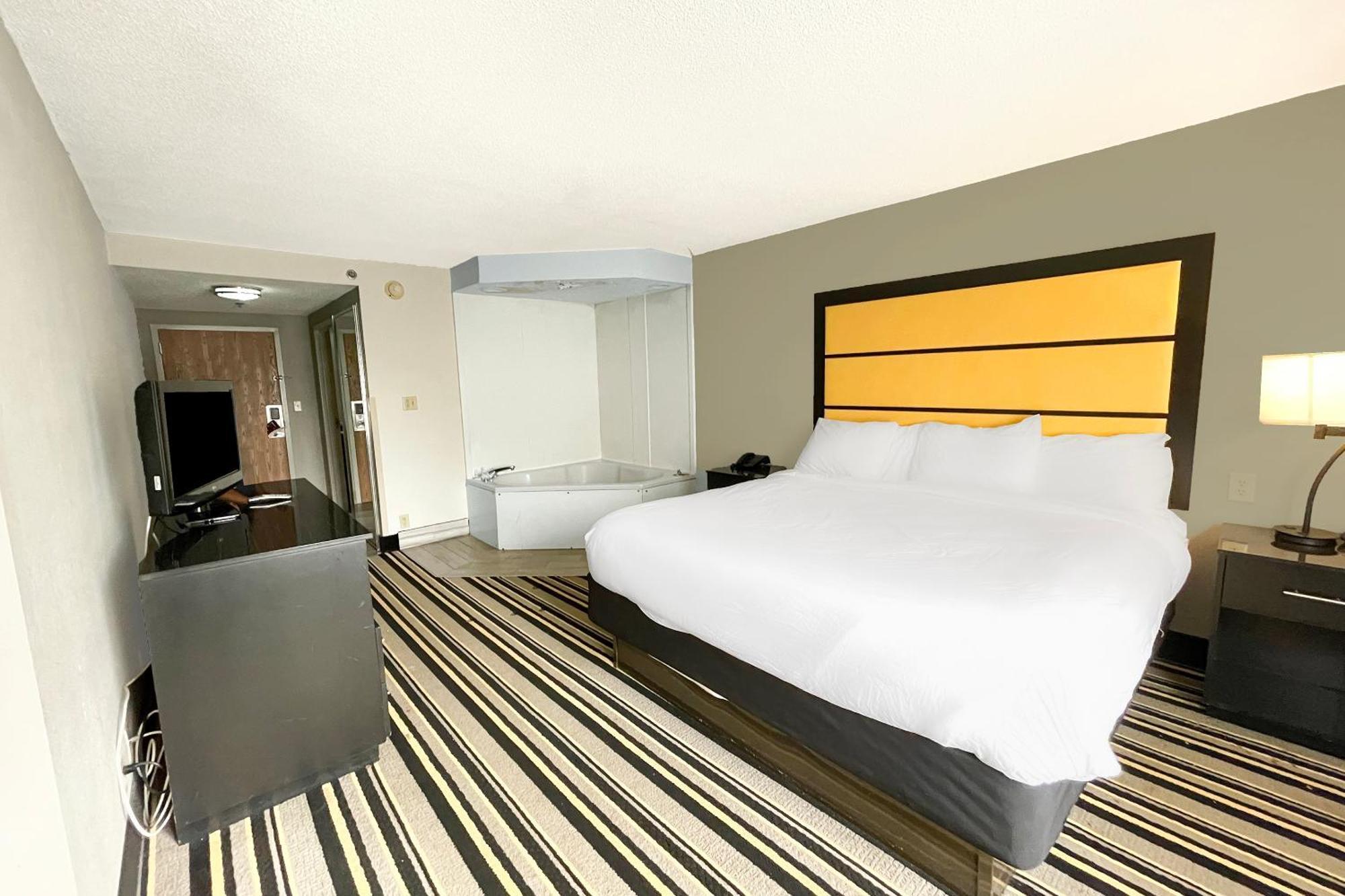 Oyo Townhouse Jackson - Ridgeland Hotel Екстериор снимка