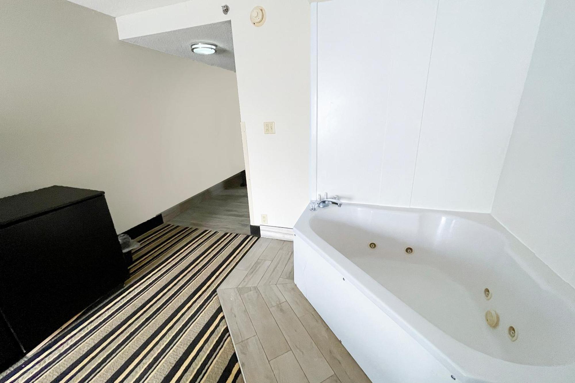 Oyo Townhouse Jackson - Ridgeland Hotel Екстериор снимка